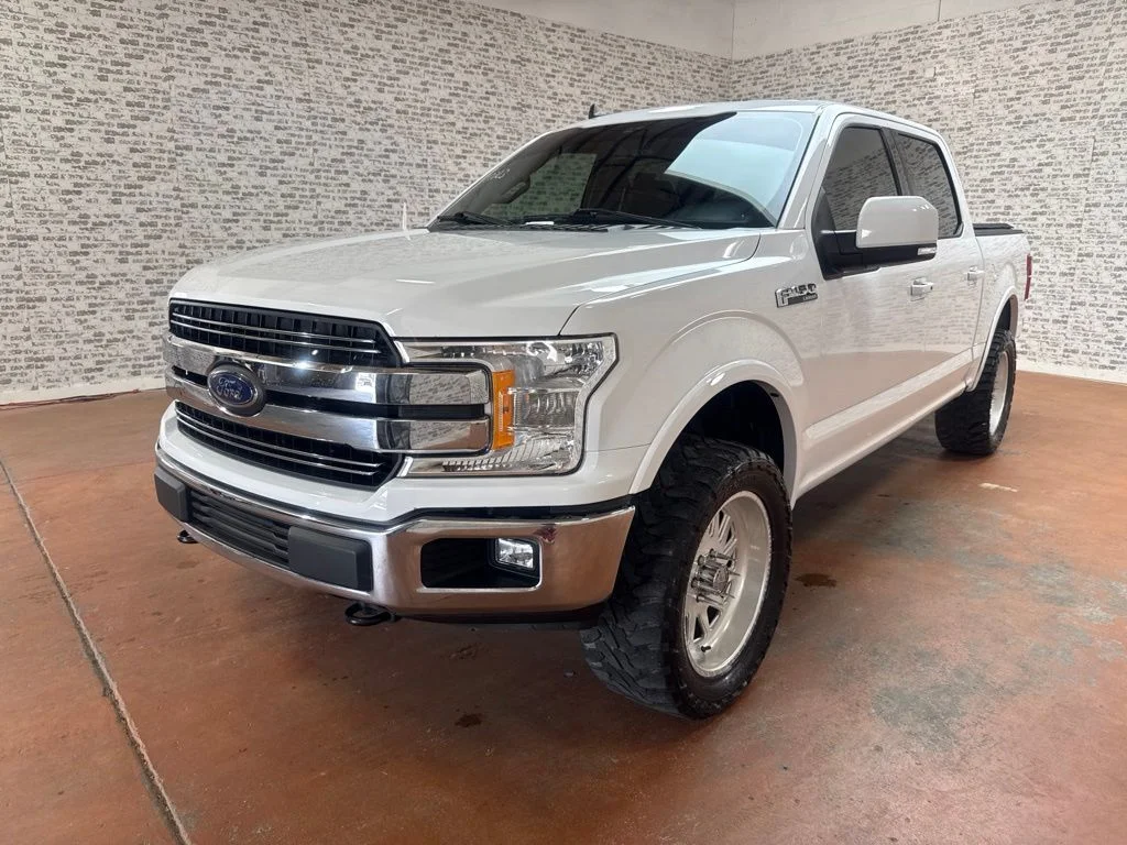 Used 2020 Oxford White Ford Lariat image 3