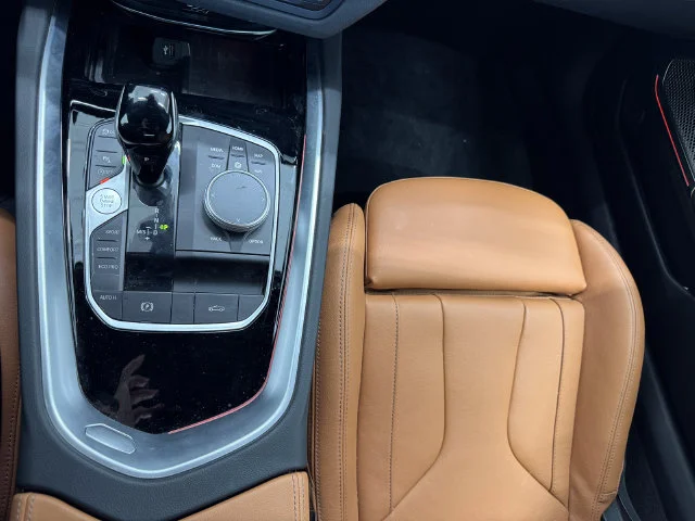 Used 2025 Alpine White BMW sDrive M40i image 34