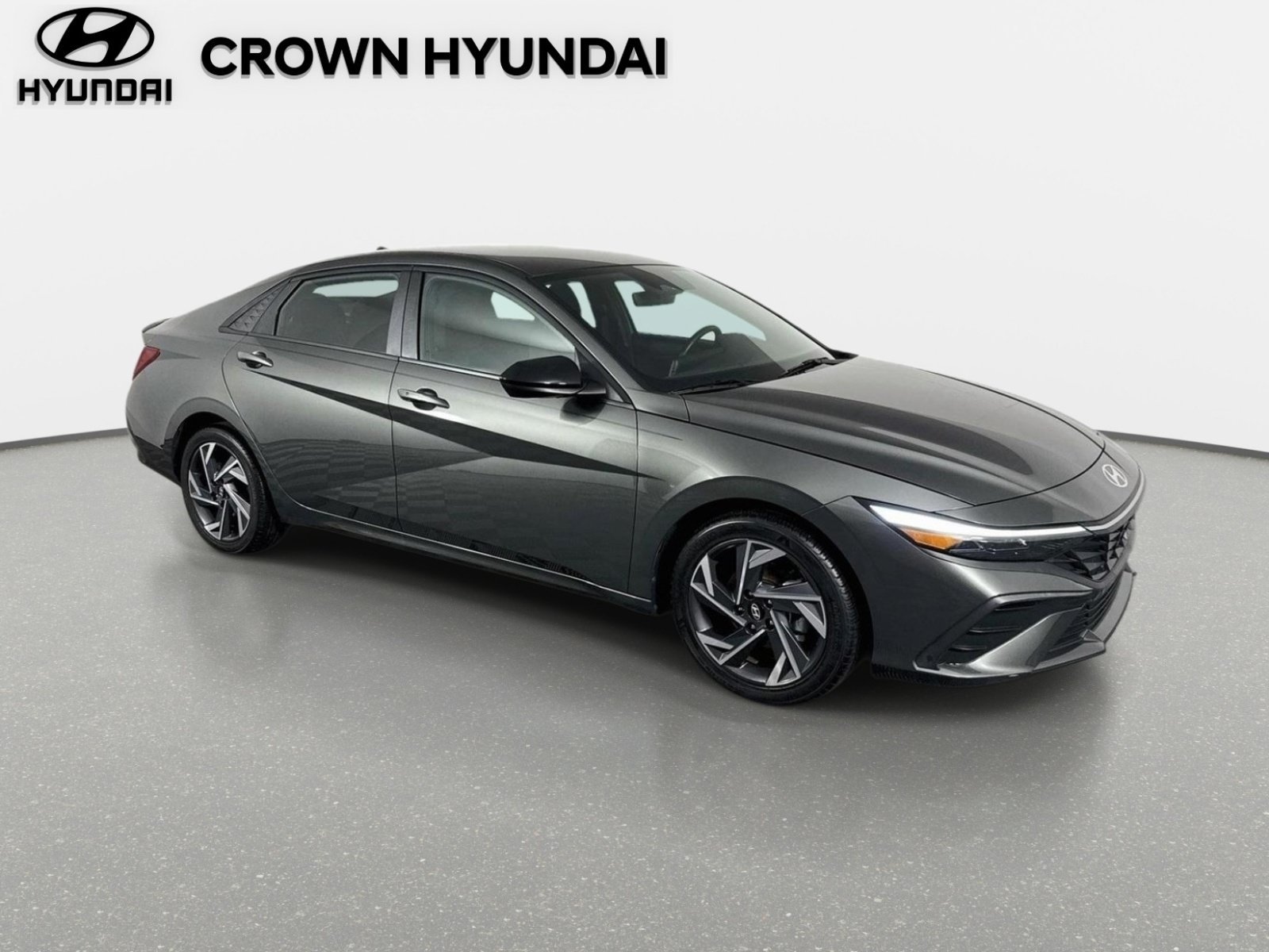 Used 2025 Amazon Gray Hyundai SEL Sport image 3