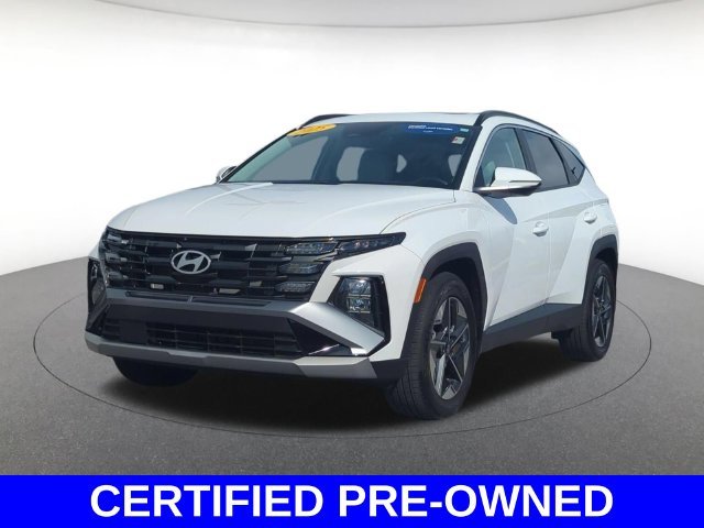 Certified Used 2025 White Hyundai SEL Convenience image 3