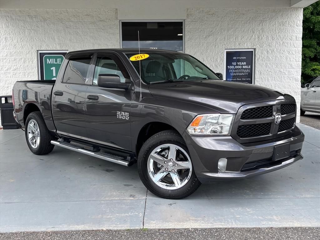 2017 RAM 1500 Express Crew Cab 5'7's photo
