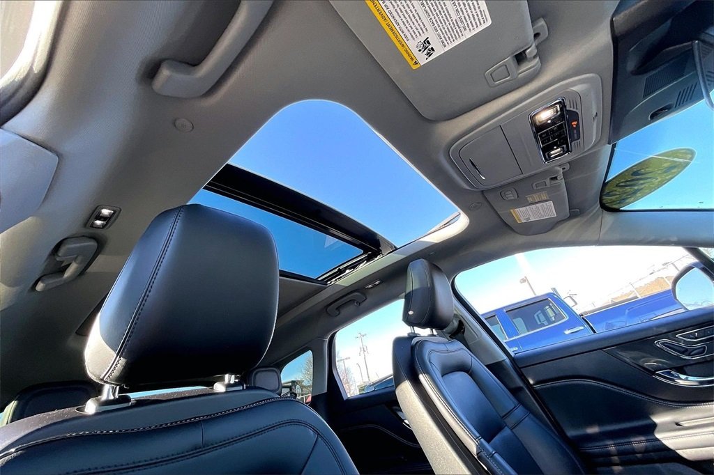 2022 LINCOLN CORSAIR - Image 18