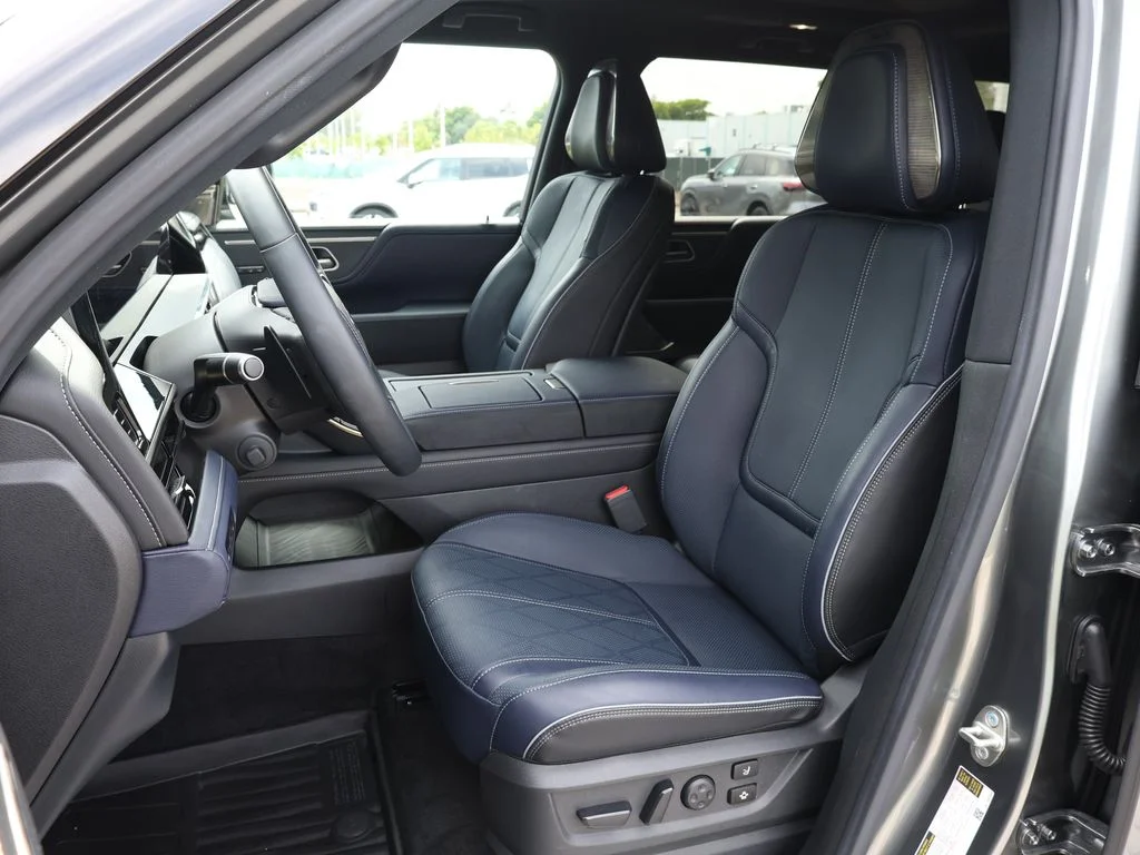 Certified Used 2026 Silver INFINITI SPORT image 17