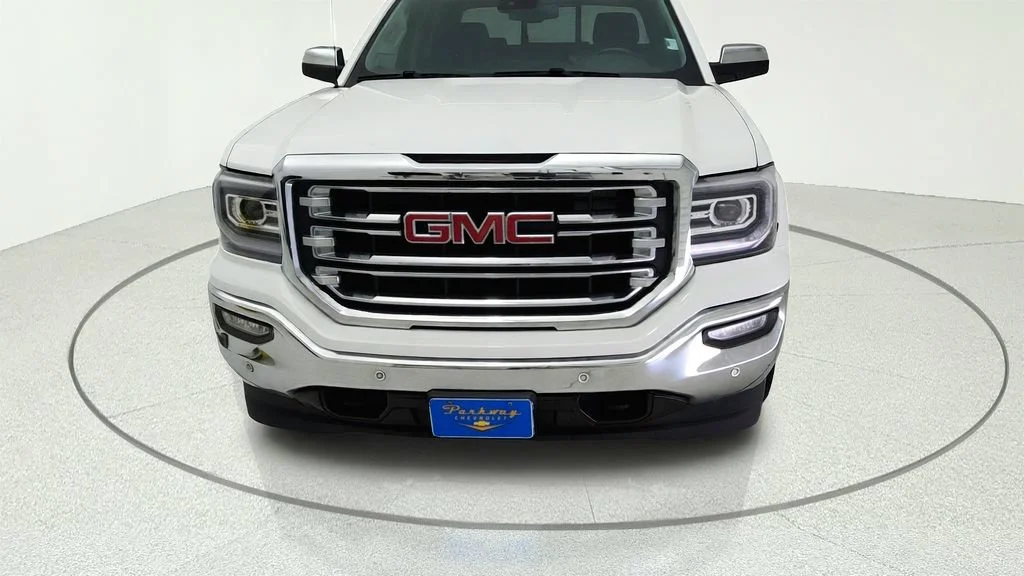 Used 2018 SUMMIT WHITE GMC SLT image 2