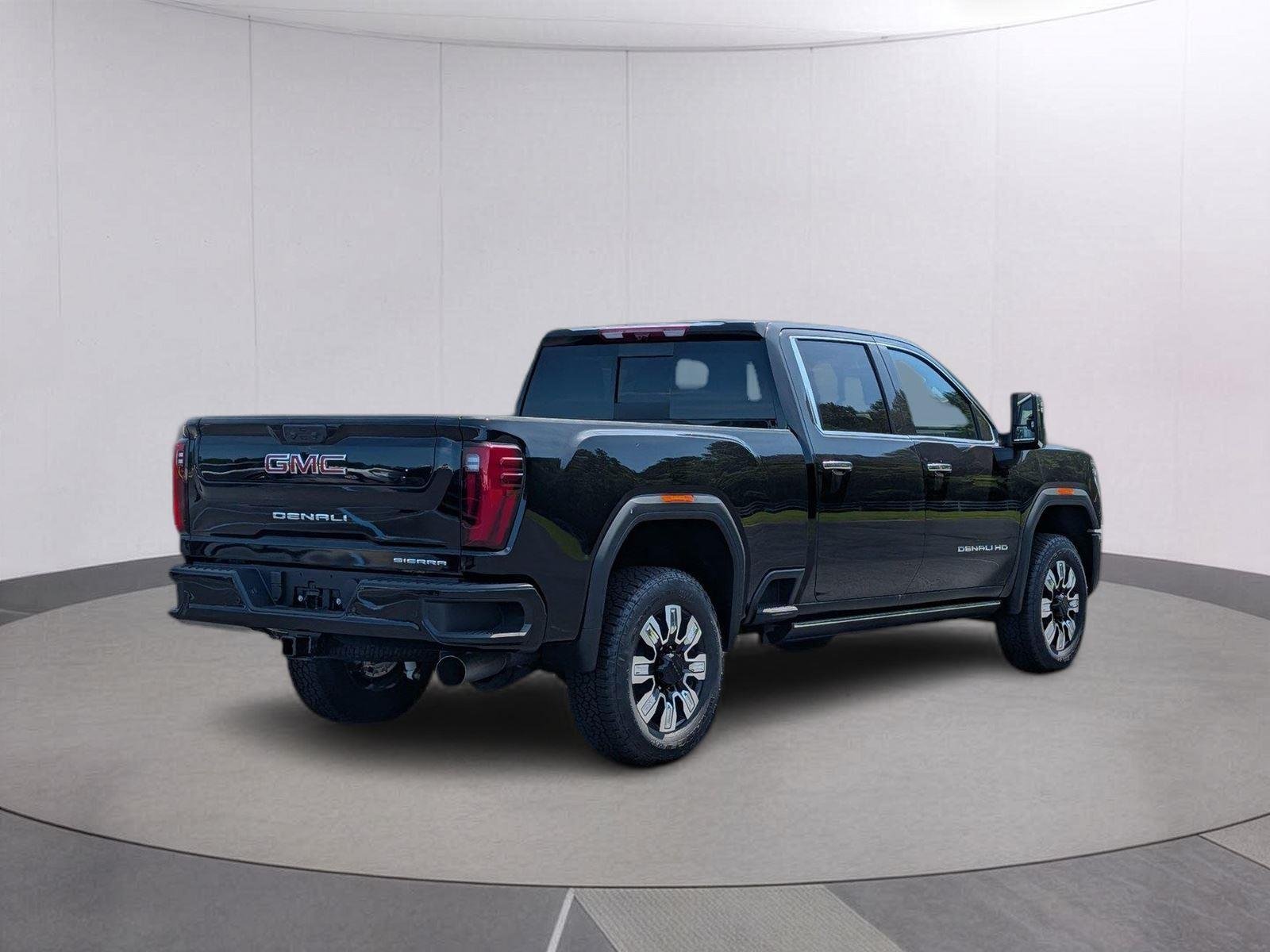 2026 GMC Sierra 2500HD Denali - Photo 6