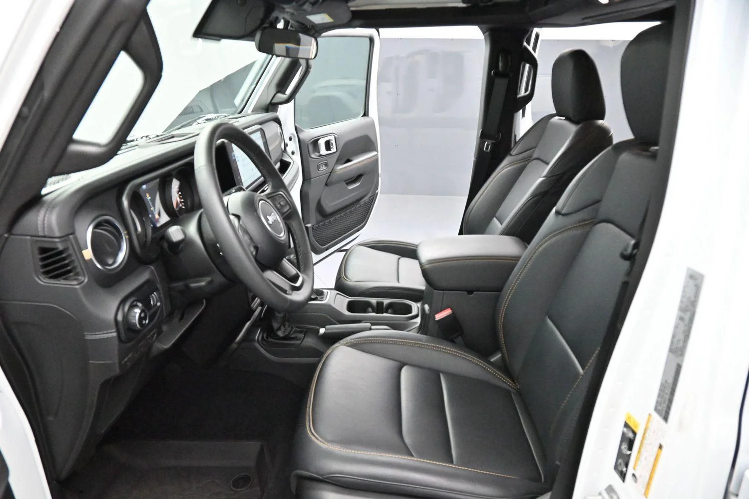 Used 2025 White Jeep High Tide image 11
