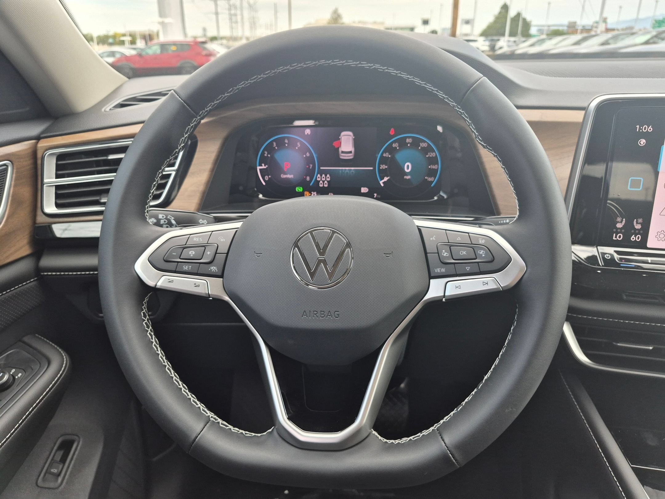 New 2026 Opal White Pearl Volkswagen 2.0T SE w/Technology image 17