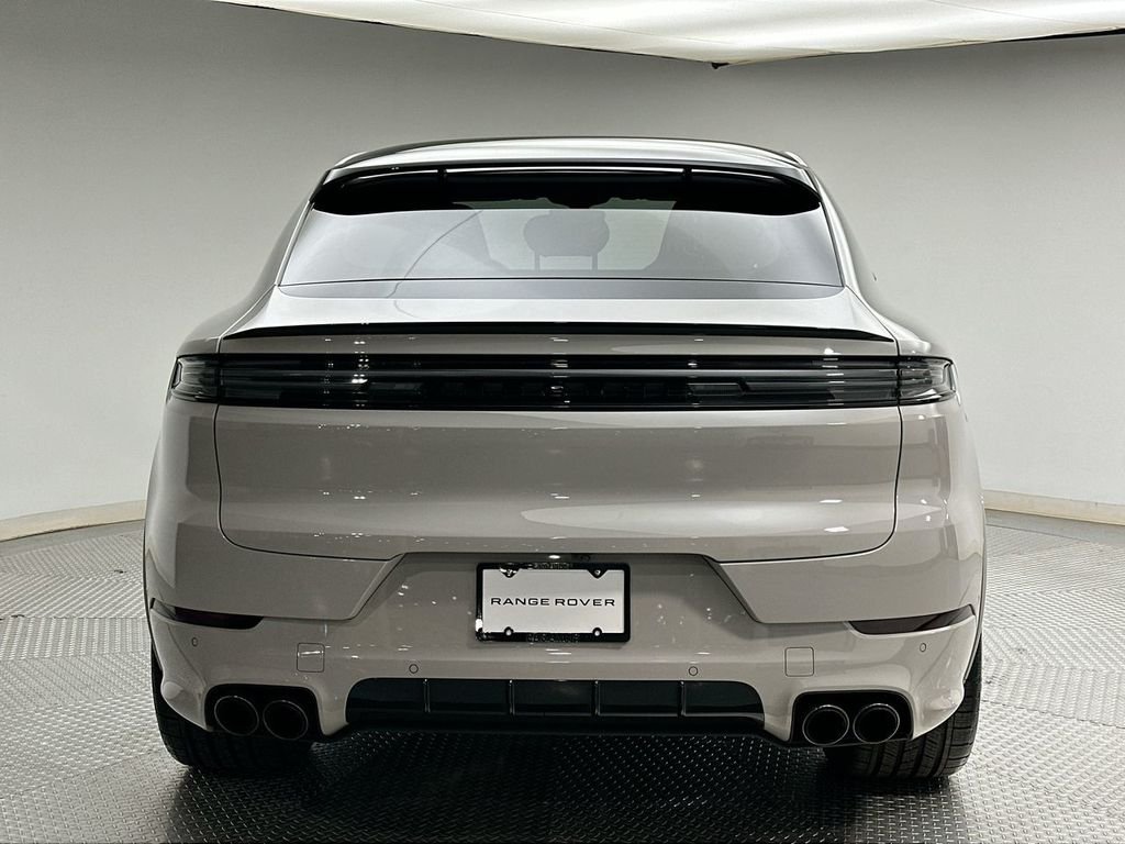 Used 2025  Porsche S image 12