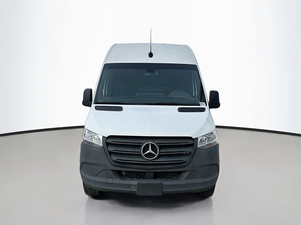 Used 2023 White Mercedes-Benz Cargo 144 WB image 2