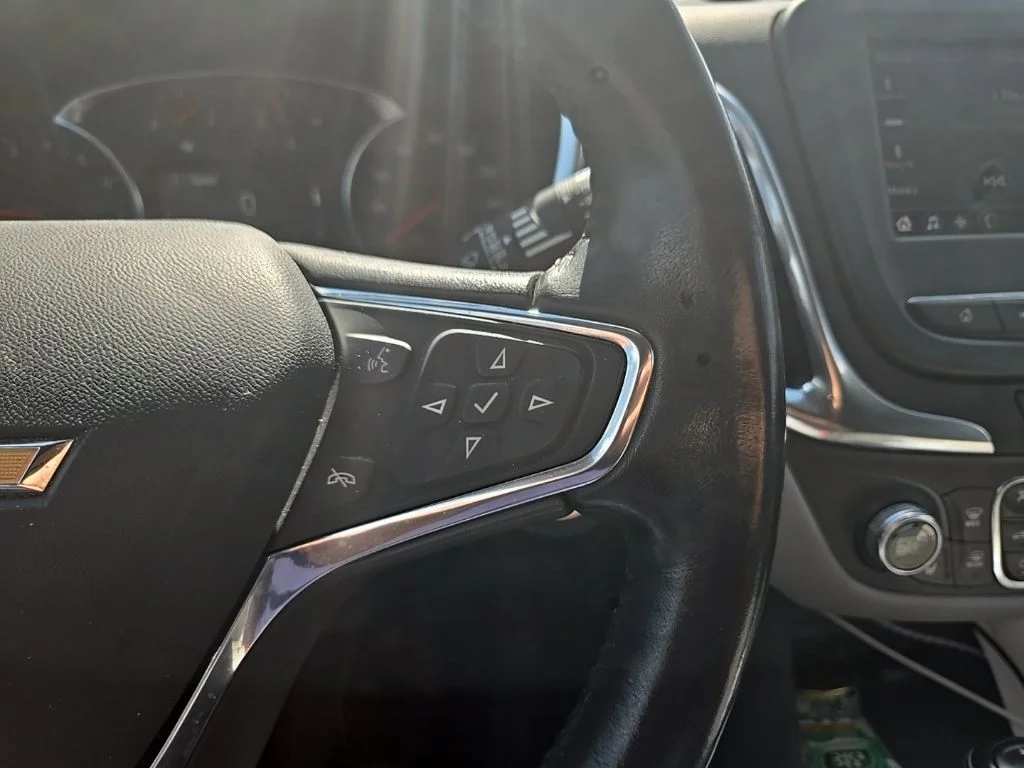 Used 2021 Silver Chevrolet LT image 16