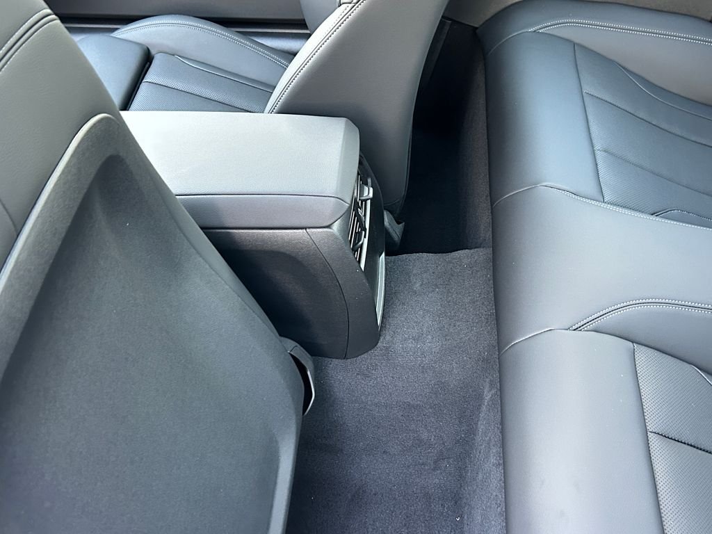 2026 BMW 4 Series M440i - Photo 32