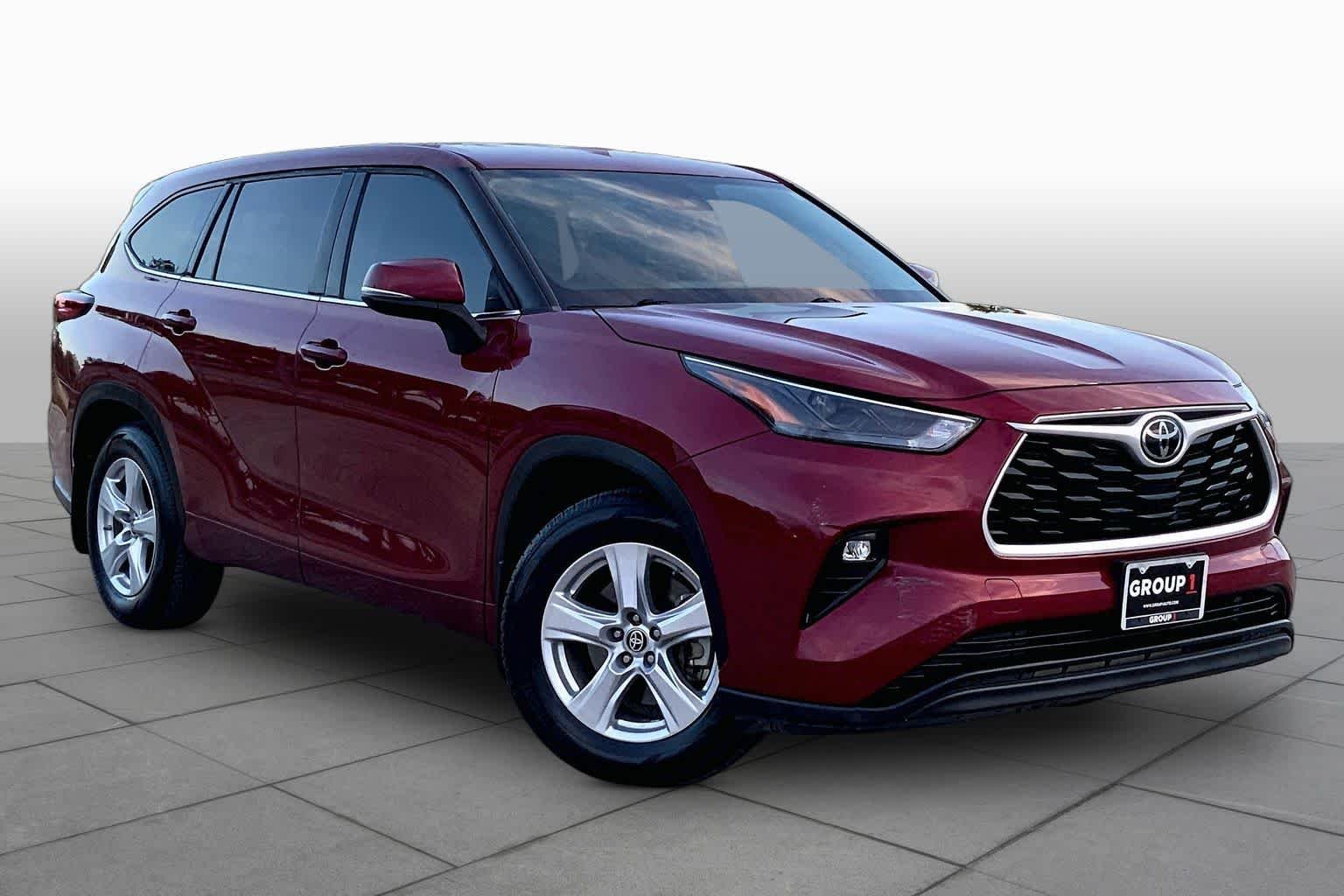 Used 2022 Ruby Flare Pearl Toyota LE image 3