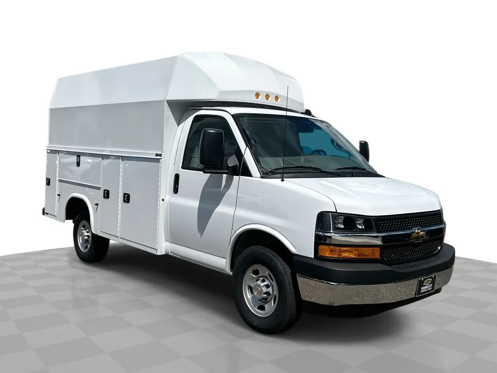 2025 Chevrolet Express 3500 139" WB's photo