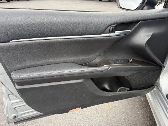 Used 2021 Silver Toyota XSE image 9