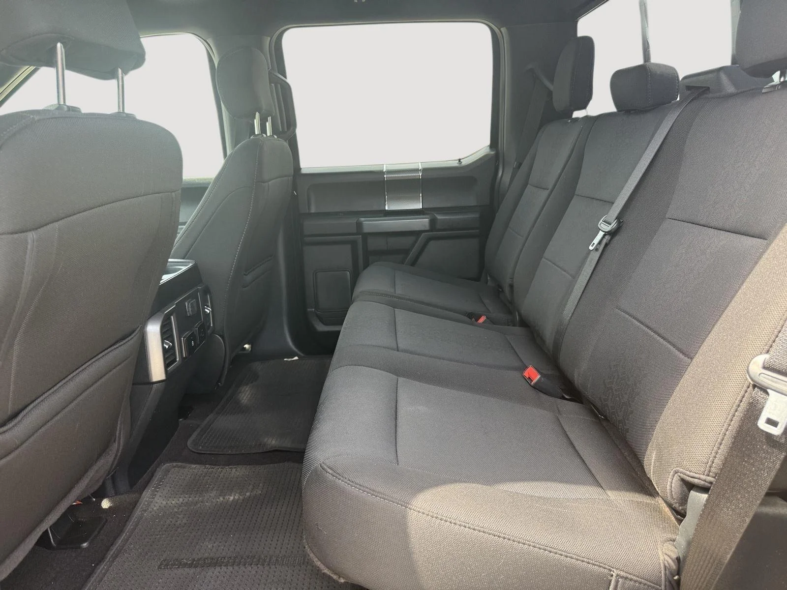 Used 2020 Agate Black Ford XLT image 19