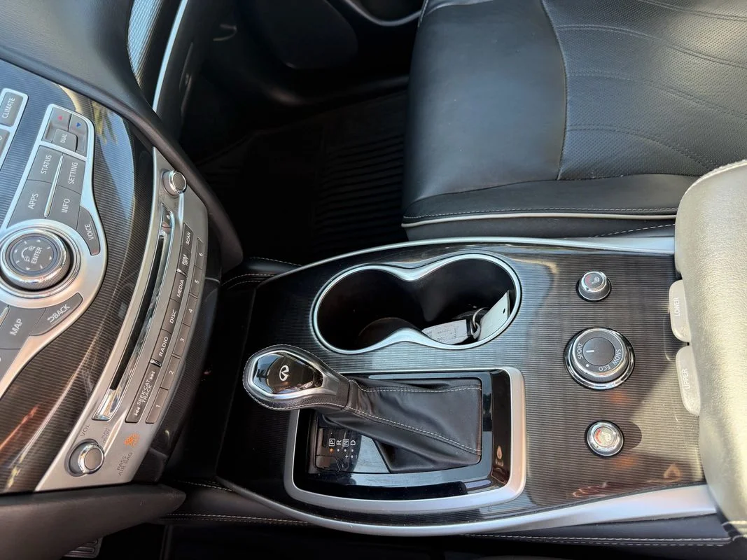 Used 2019  INFINITI LUXE image 20
