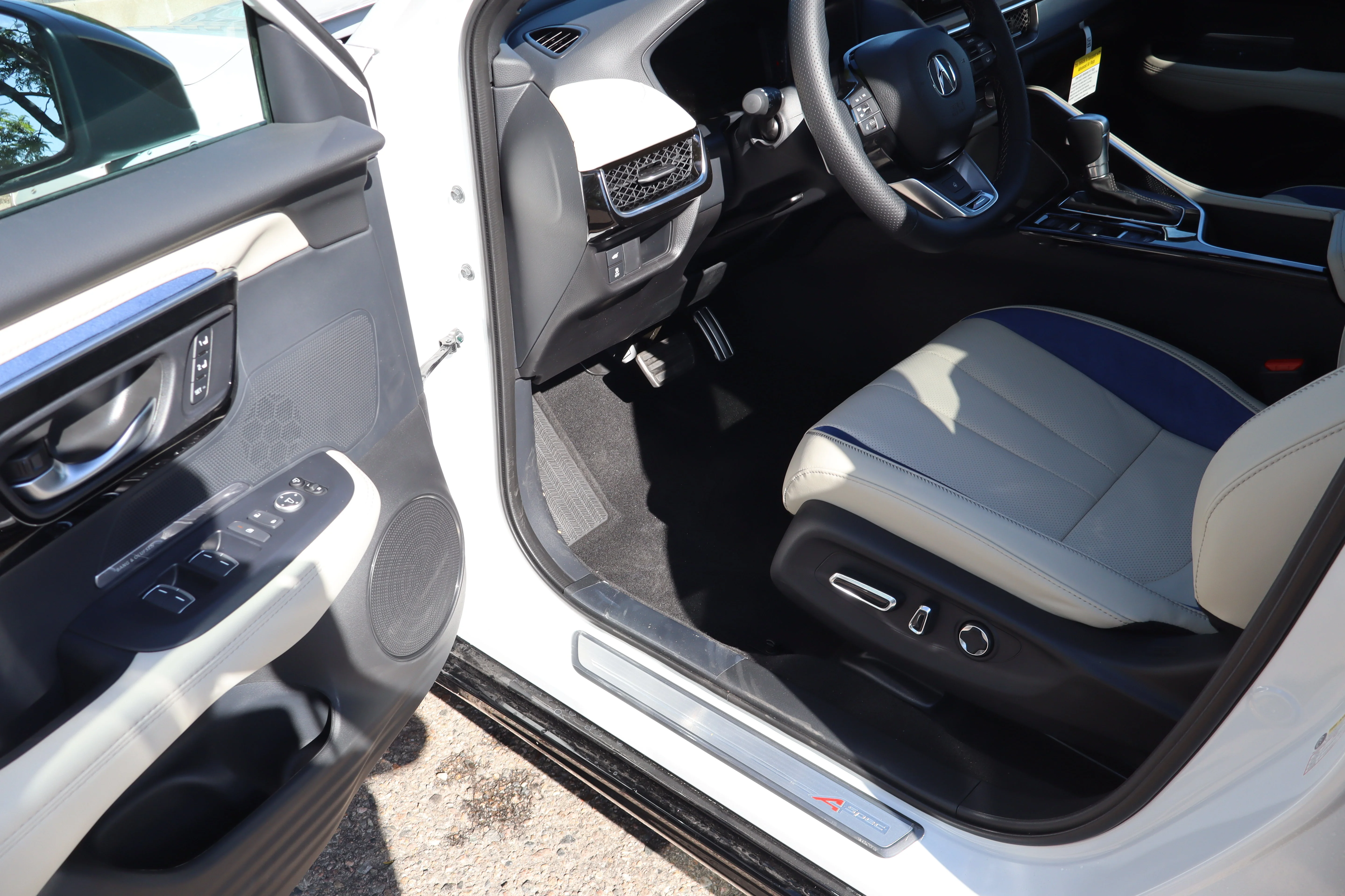 New 2026 Platinum White Pearl Acura w/A-Spec Advance Package image 23