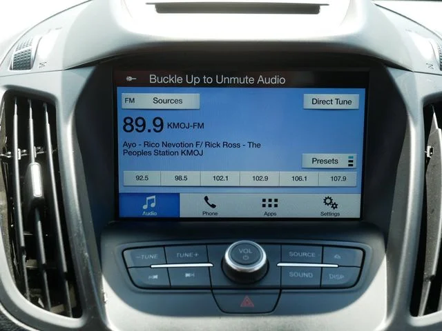Used 2018 White Ford SE image 30