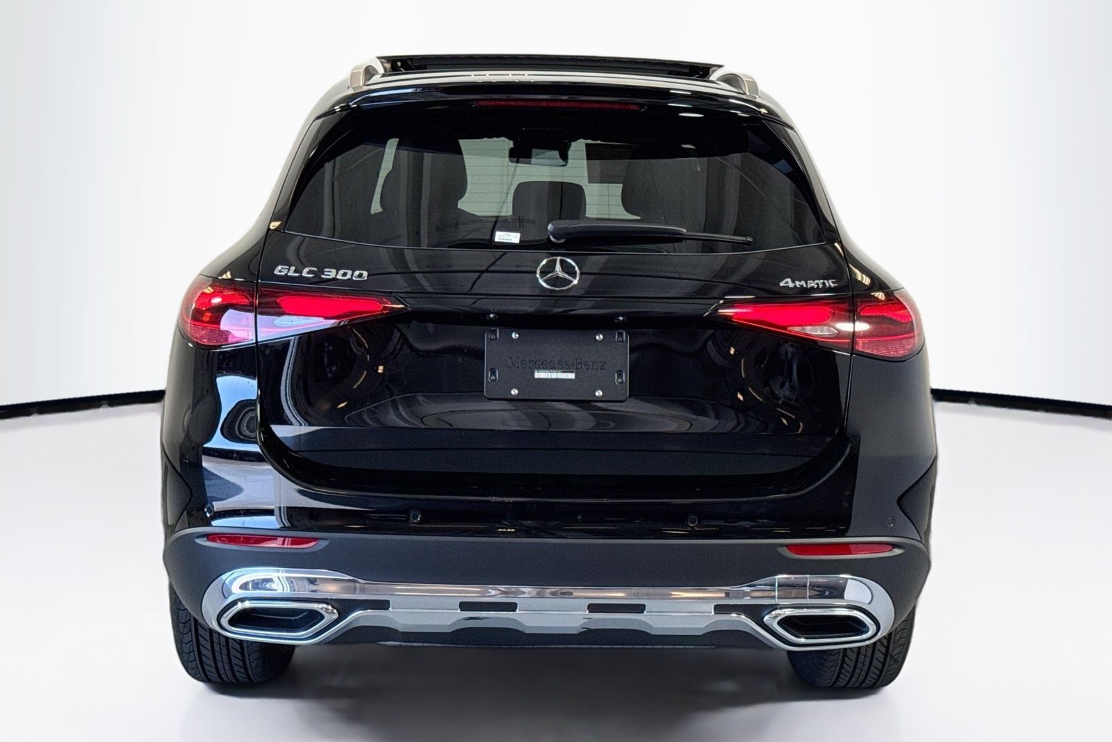 New 2026 Black Mercedes-Benz GLC 300 image 6