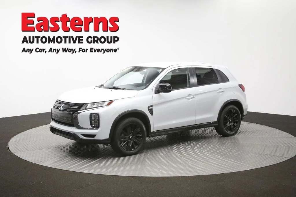 Used 2023 White Mitsubishi 2.0 LE image 57