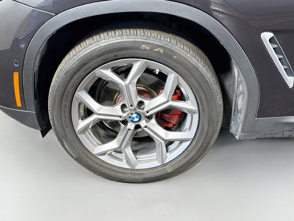 Used 2022 Dark Graphite Metallic BMW xDrive30i image 34