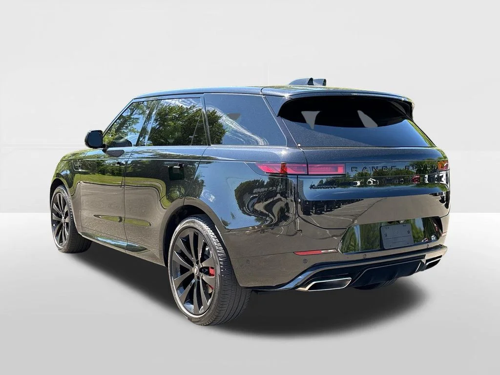 Certified Used 2024 Black Land Rover Dynamic SE image 2