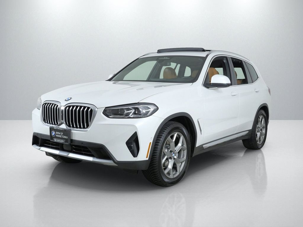 Used 2024 White BMW xDrive30i image 1