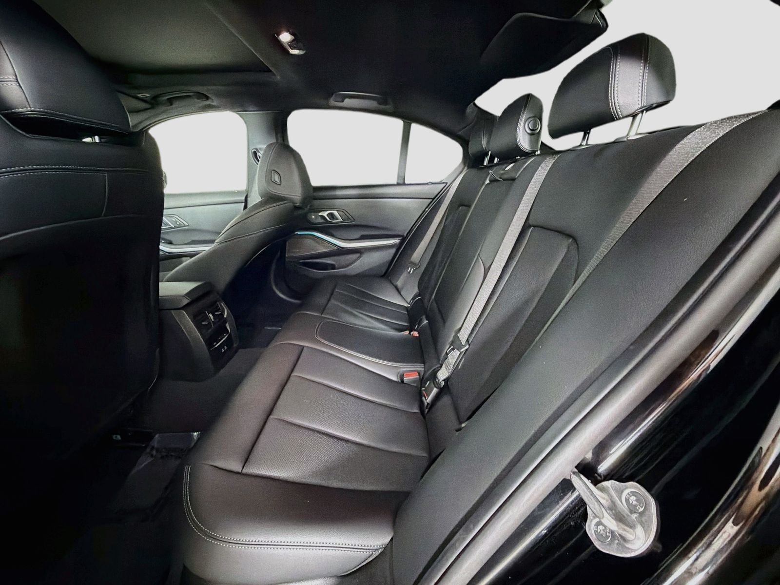 Used 2026 Black Sapphire Metallic BMW M340i image 26