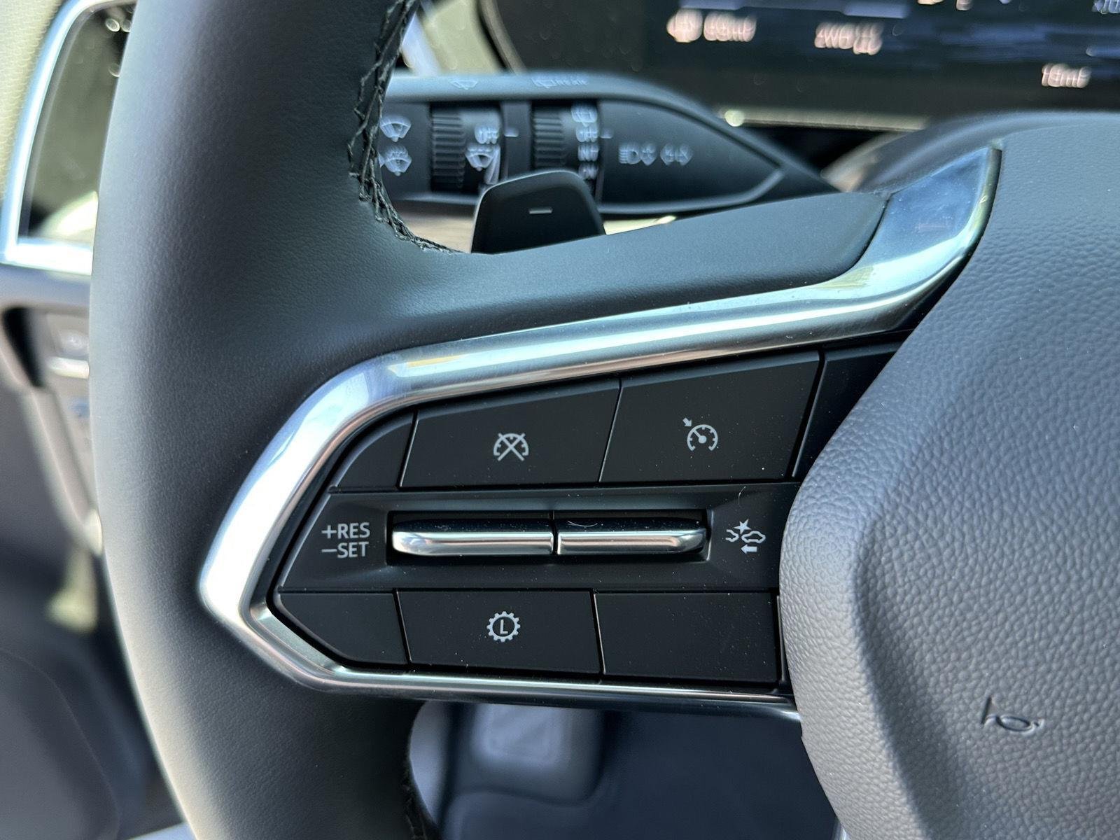 New 2026 Polar White Tricoat Chevrolet Premier image 30