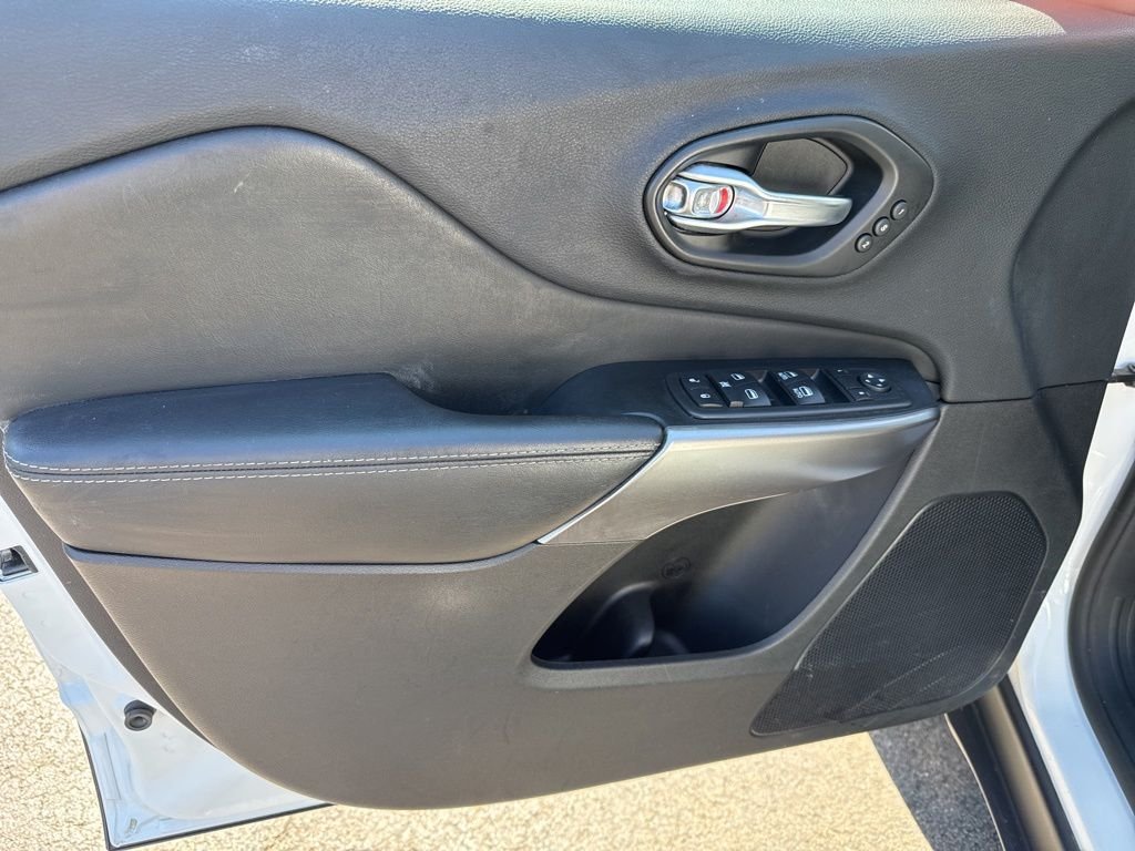 Used 2020 White Jeep Limited image 21
