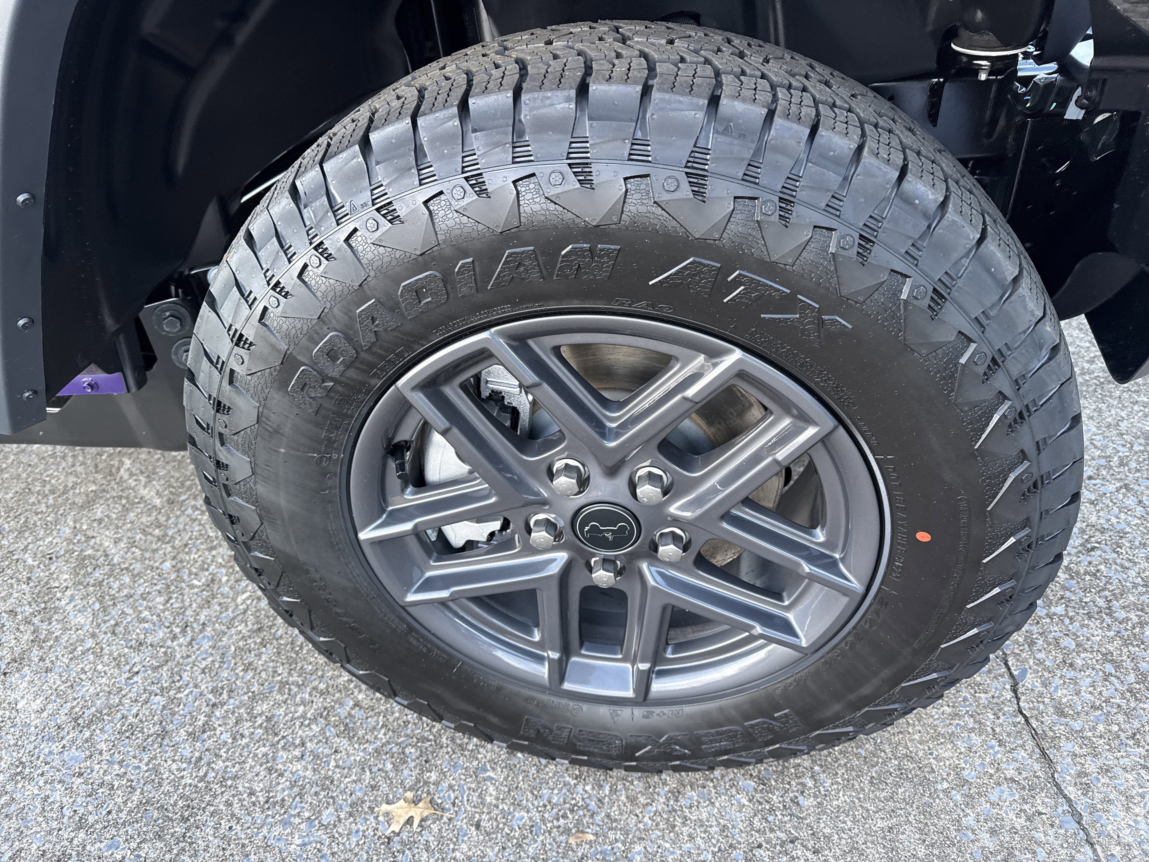New 2026 Reign Jeep Sport S image 14