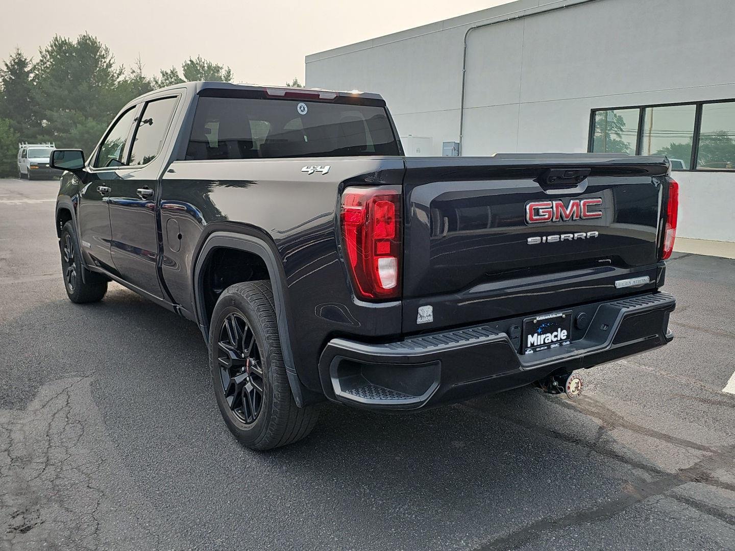 Used 2023 Titanium Rush Metallic GMC Elevation image 7