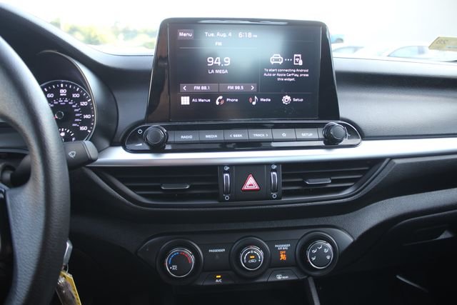 Used 2024 Gray Kia LXS image 4