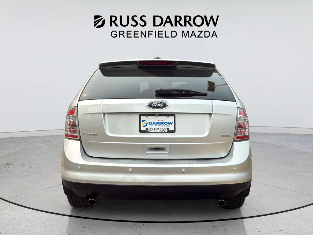 Used 2010  Ford SEL image 4