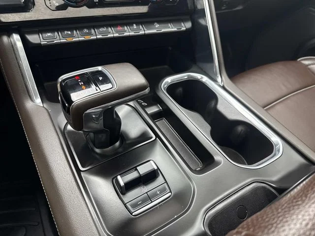 Used 2025 White GMC Denali image 27