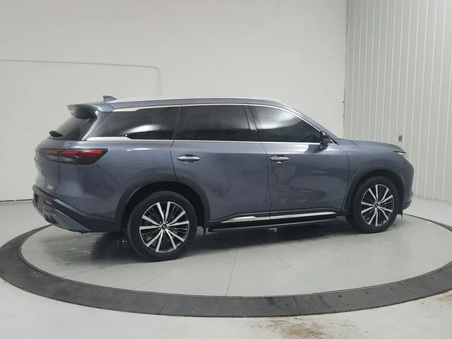 Used 2025 Blue INFINITI Sensory image 7