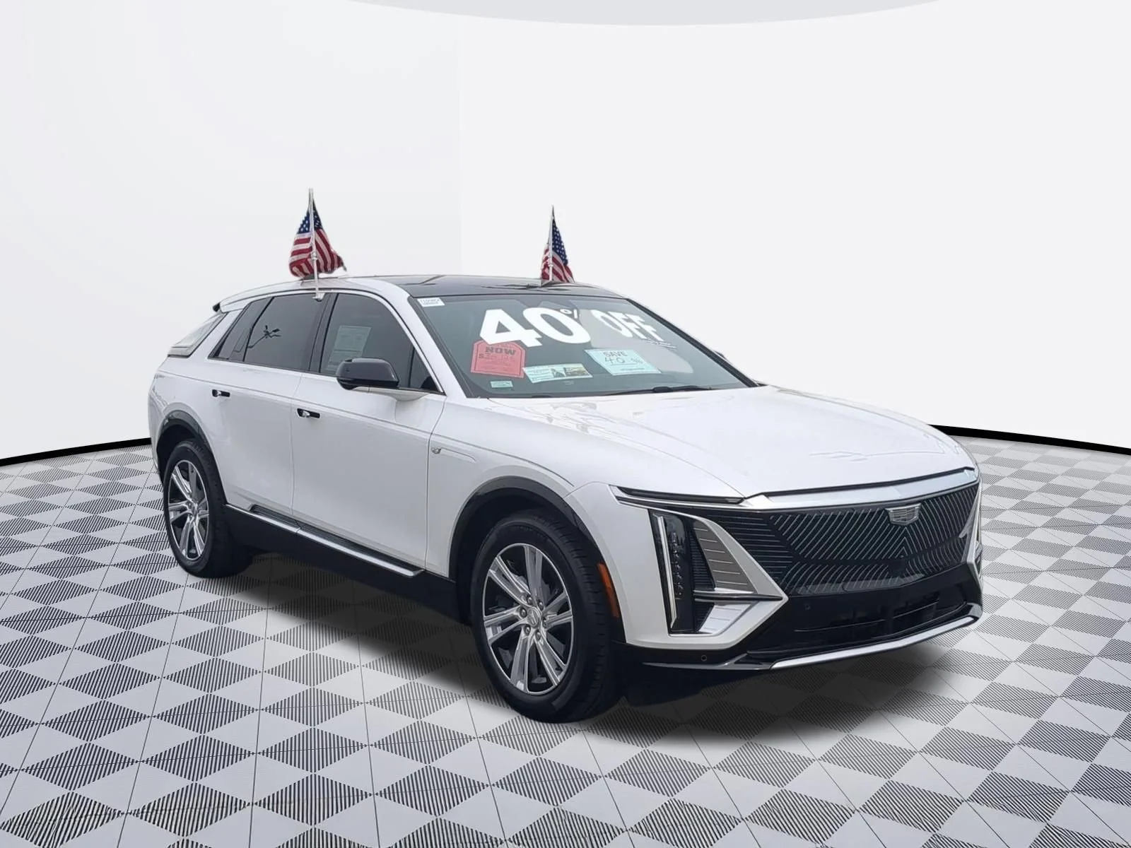 Used 2024 Crystal White Tricoat Cadillac Tech image 3