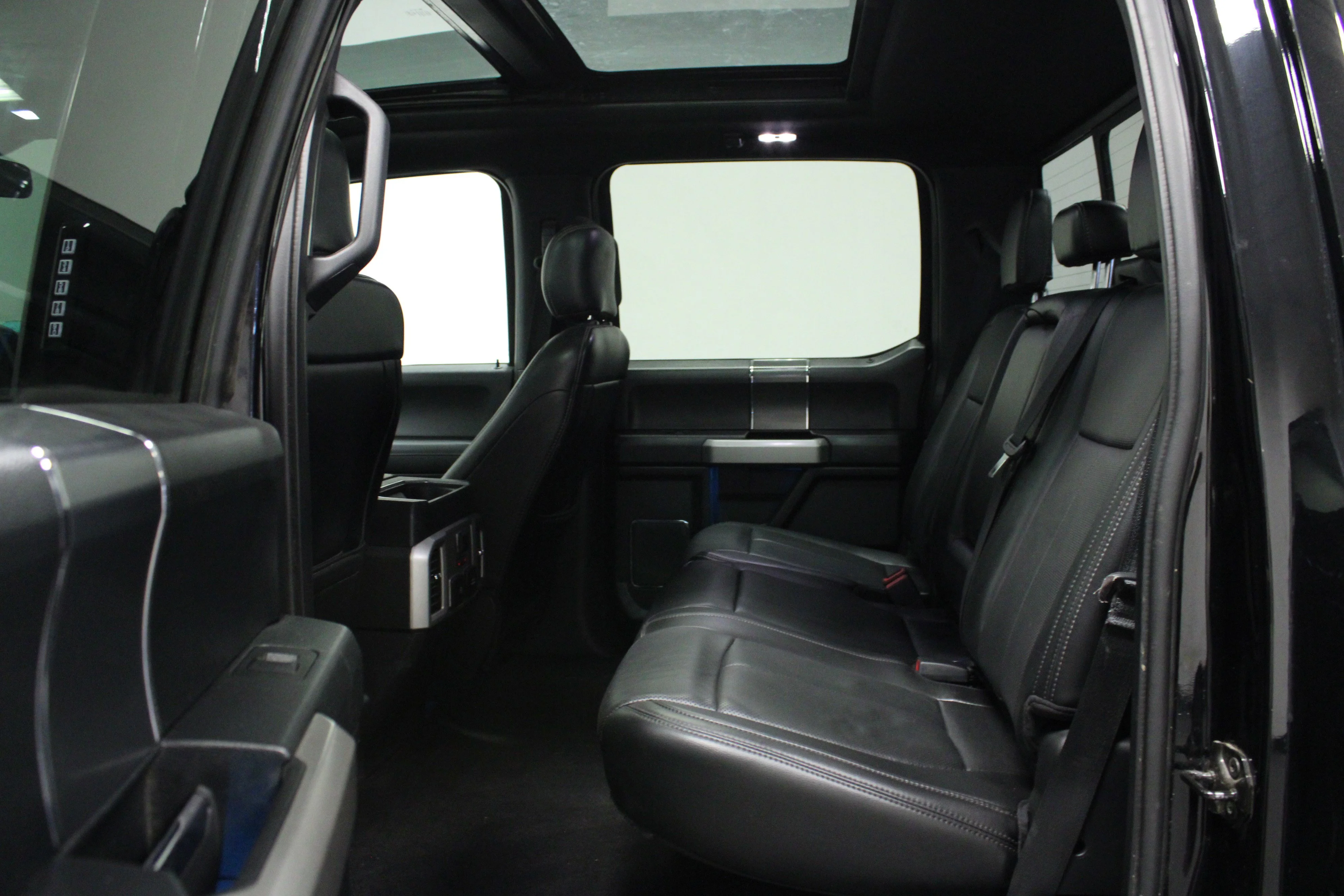 Used 2018 Shadow Black Ford LARIAT image 13