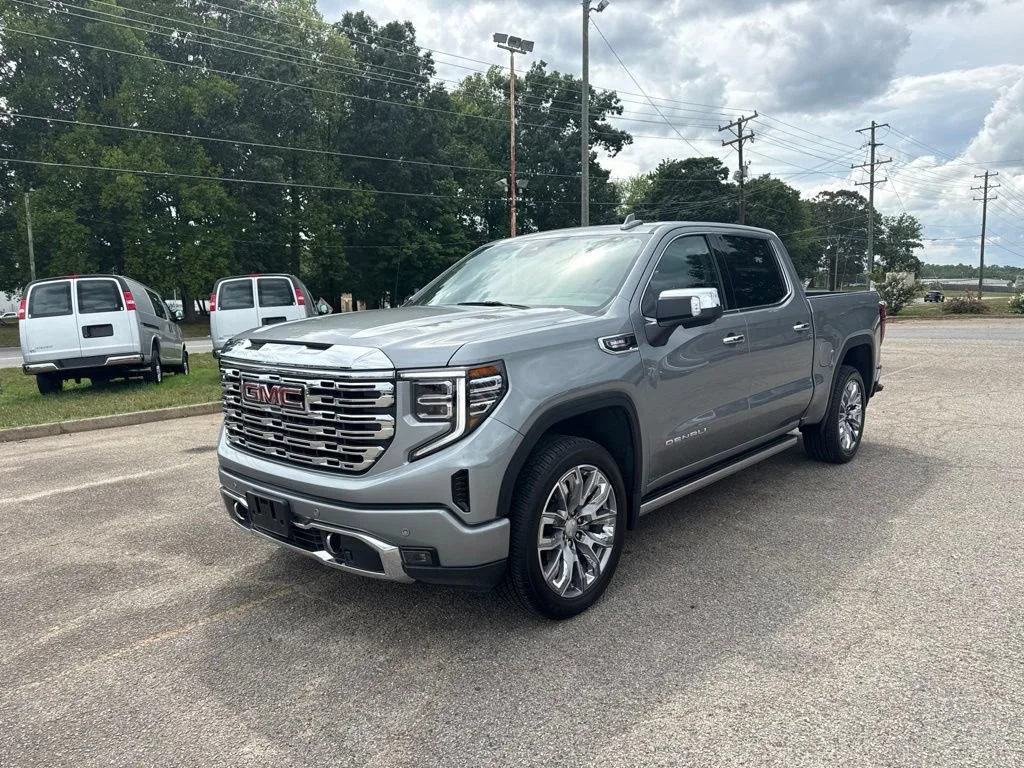 Used 2025 Sterling Metallic GMC Denali image 1