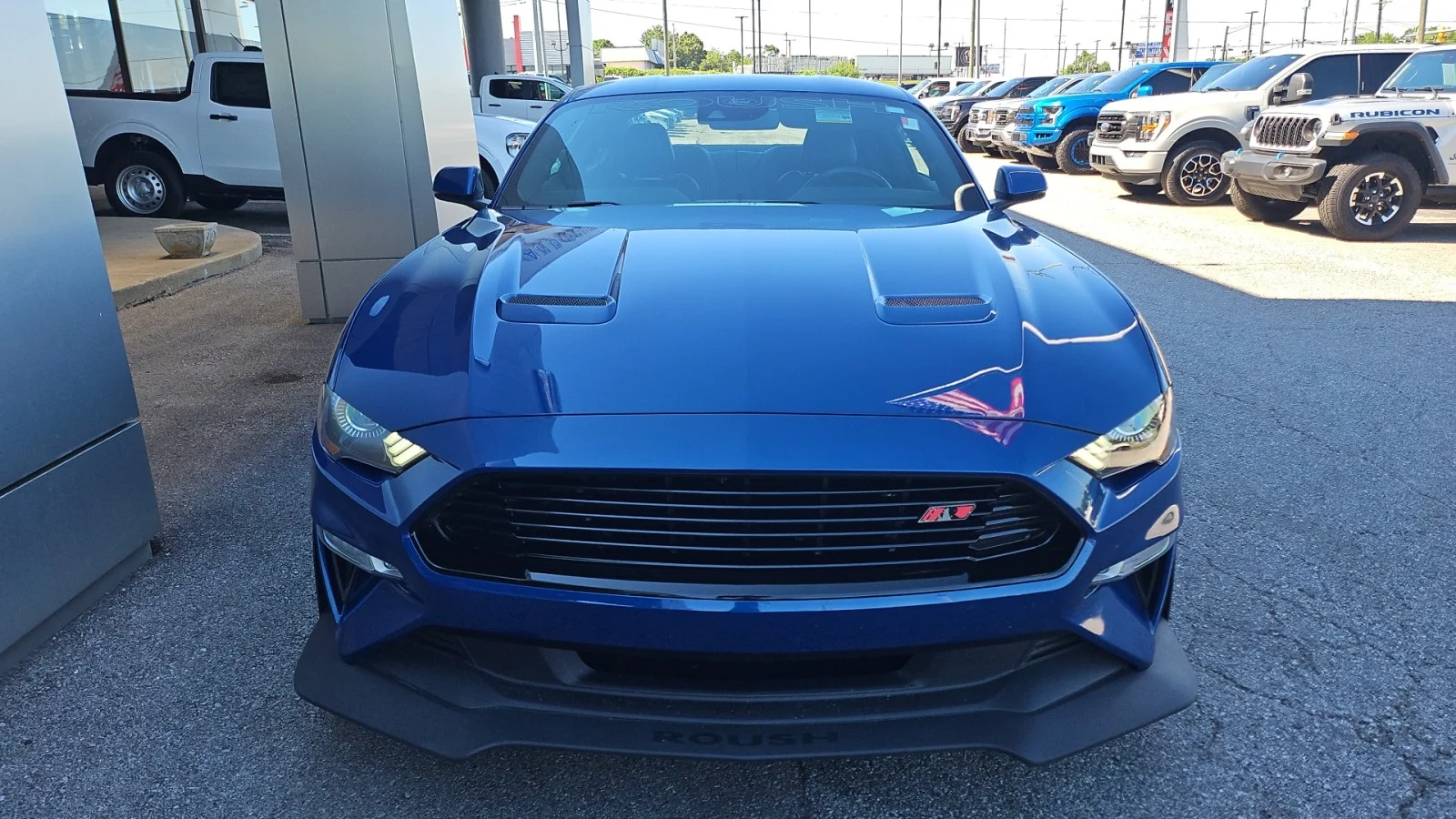 Used 2022 Blue Ford GT Premium image 7