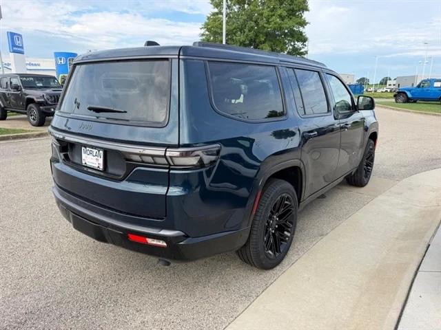 New 2026 Fathom Blue Pearl-Coat Exterior Paint (Late Availability) Jeep Limited Reserve image 4