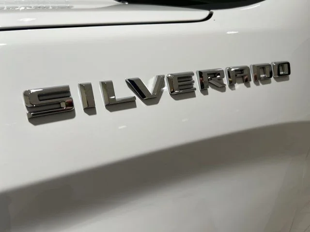 New 2026 White Chevrolet Custom image 26