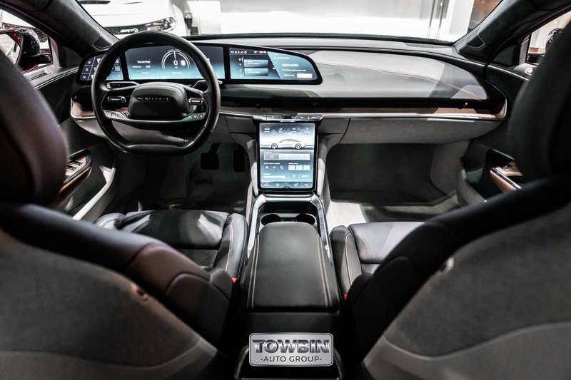 Used 2024  Lucid Touring image 13