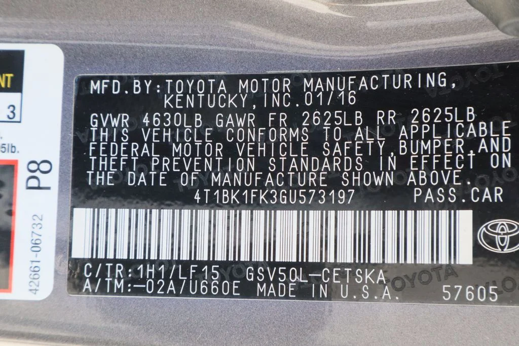 Used 2016 Gray Toyota XSE V6 image 32