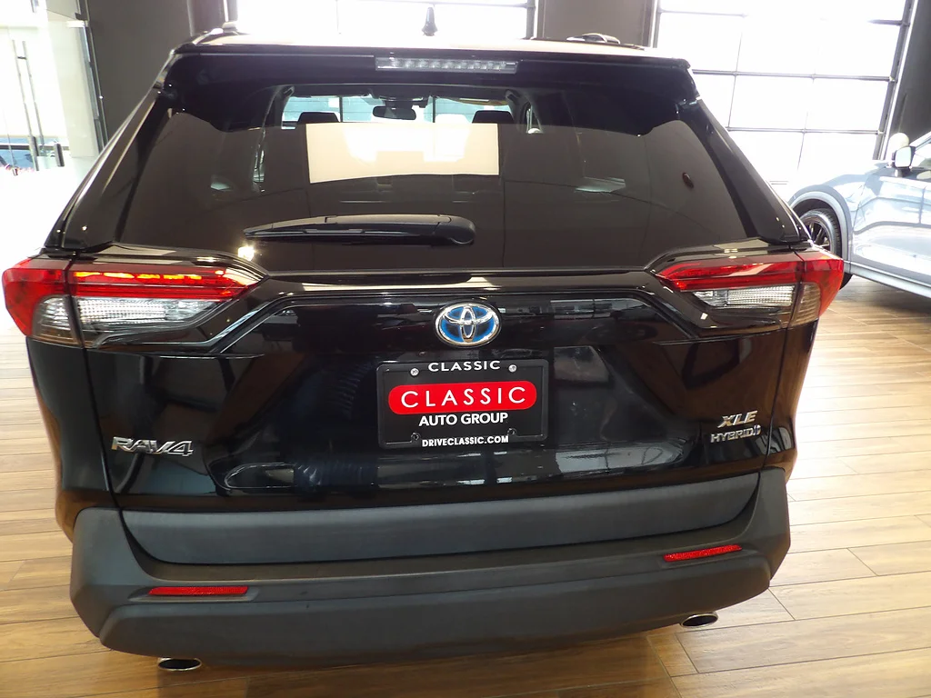 Used 2023 Midnight Black Metallic Toyota XLE image 7