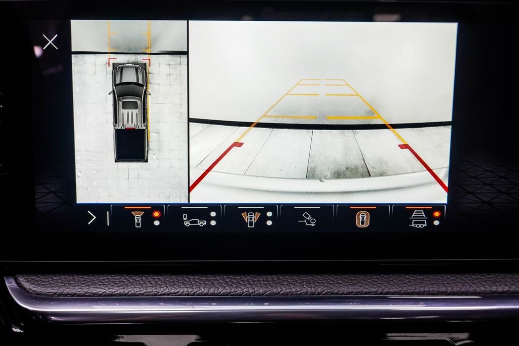 Used 2025 White GMC Denali image 30