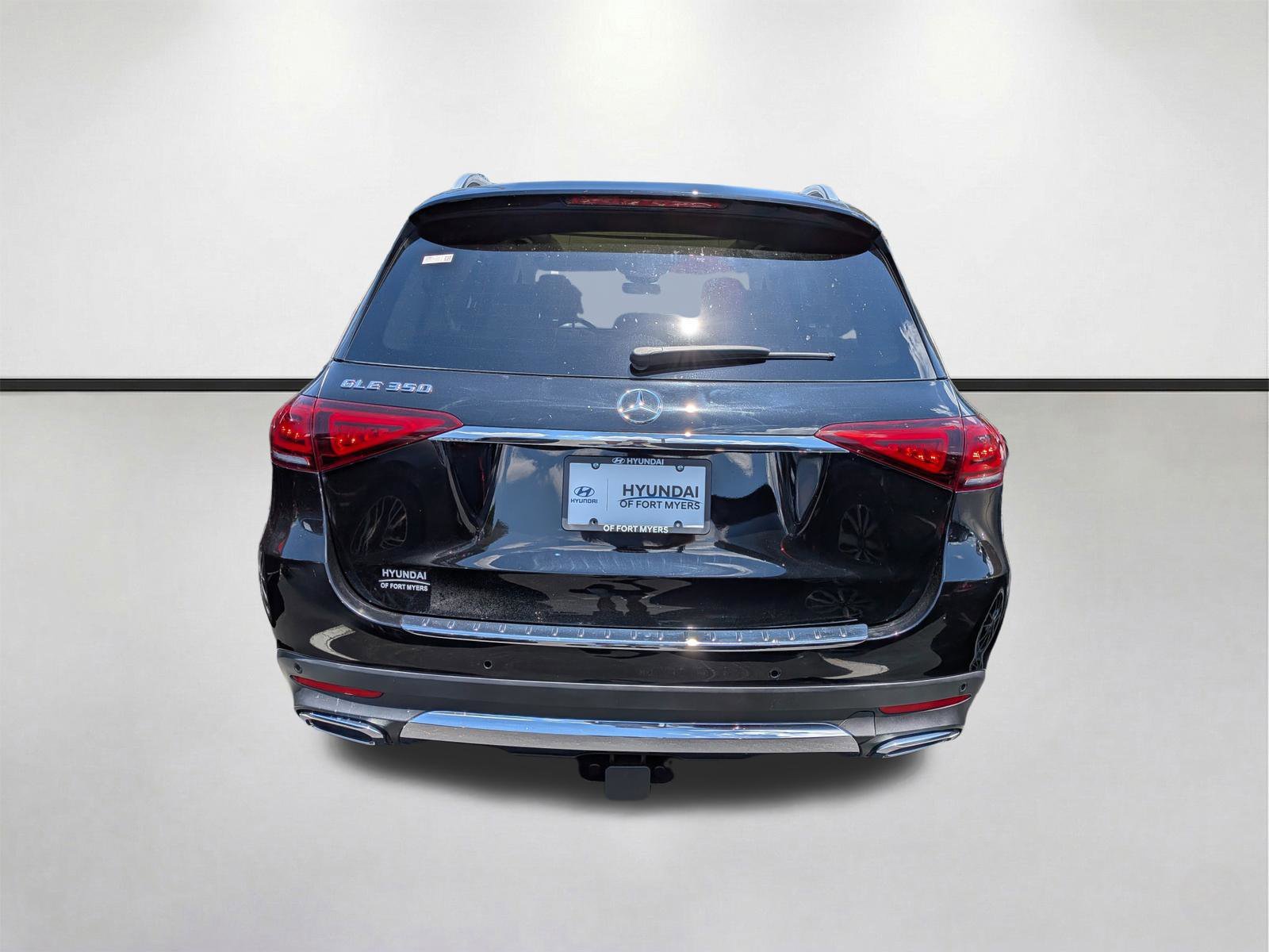Used 2022 Black Mercedes-Benz GLE 350 image 4