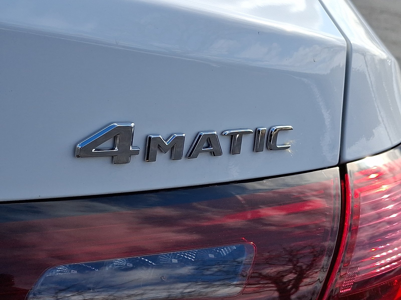 Certified Used 2024 Polar White - 149 Mercedes-Benz 4MATIC® Coupe image 31