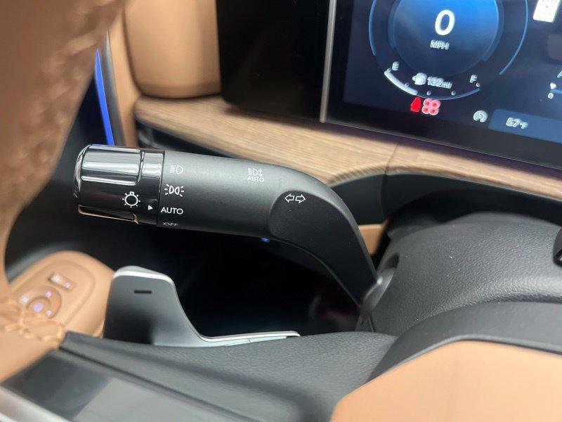 New 2027 White Hyundai Limited AWD image 20