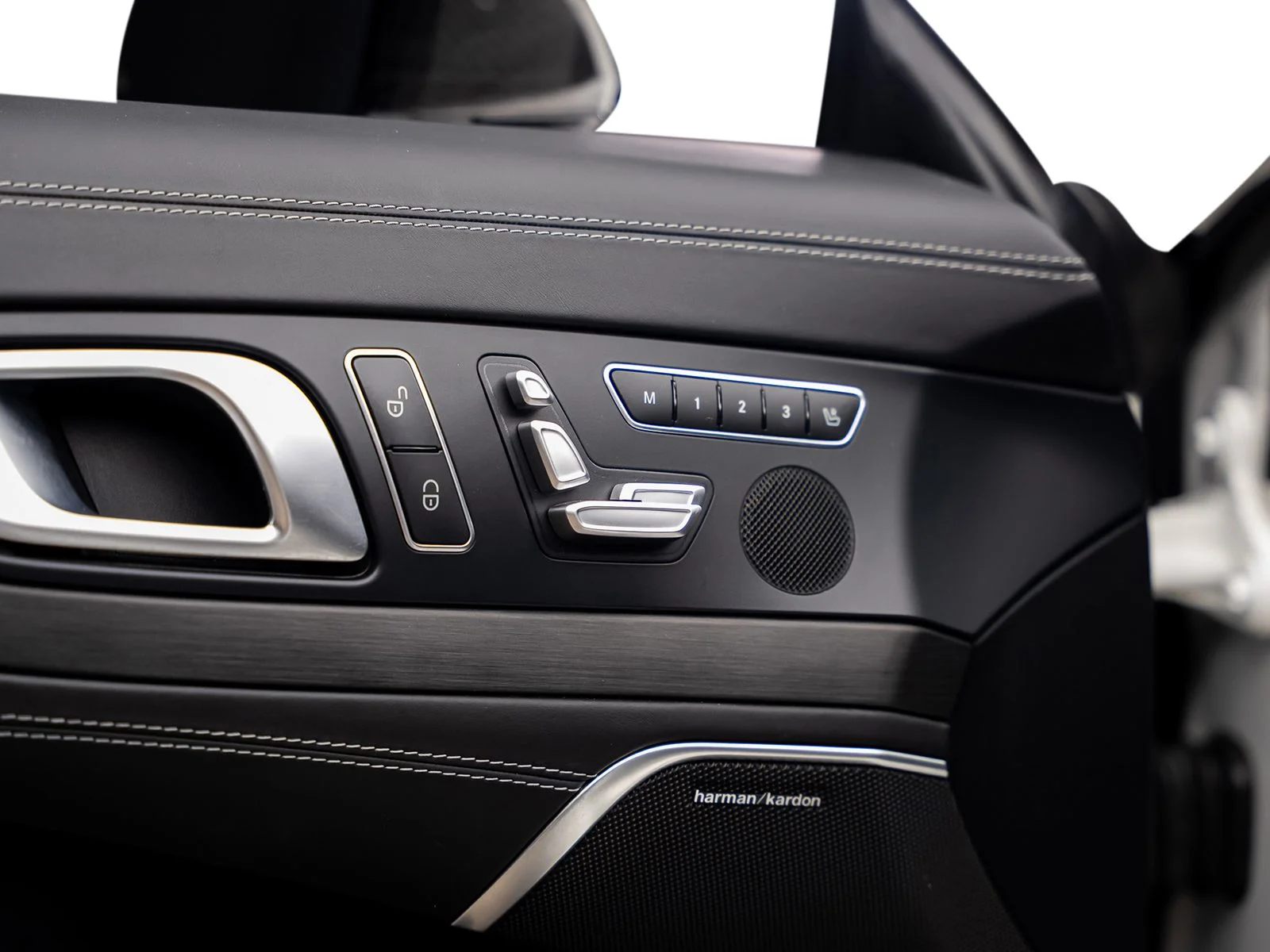 Used 2017 White Mercedes-Benz SL 63 AMG® image 67